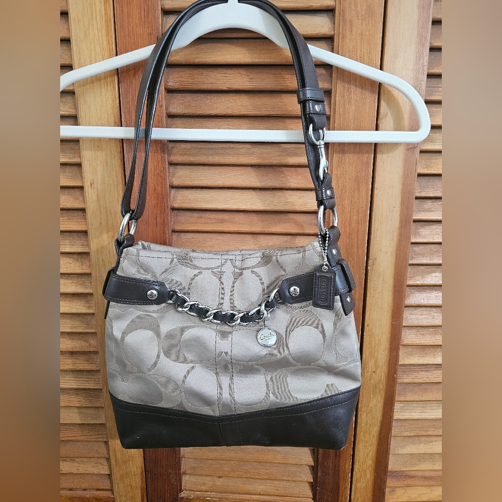 Vintage Coach Canvas & Leather Hobo Bag – Chain Detail- Lavender Interior